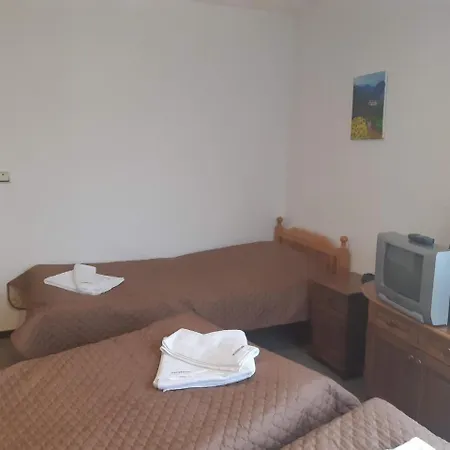 Szálloda Chalet Yanitza