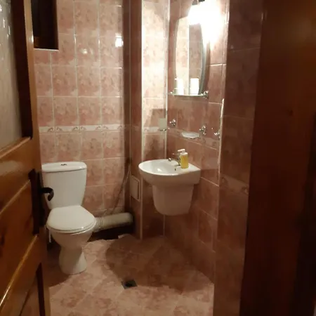 Szálloda Chalet Yanitza 2*